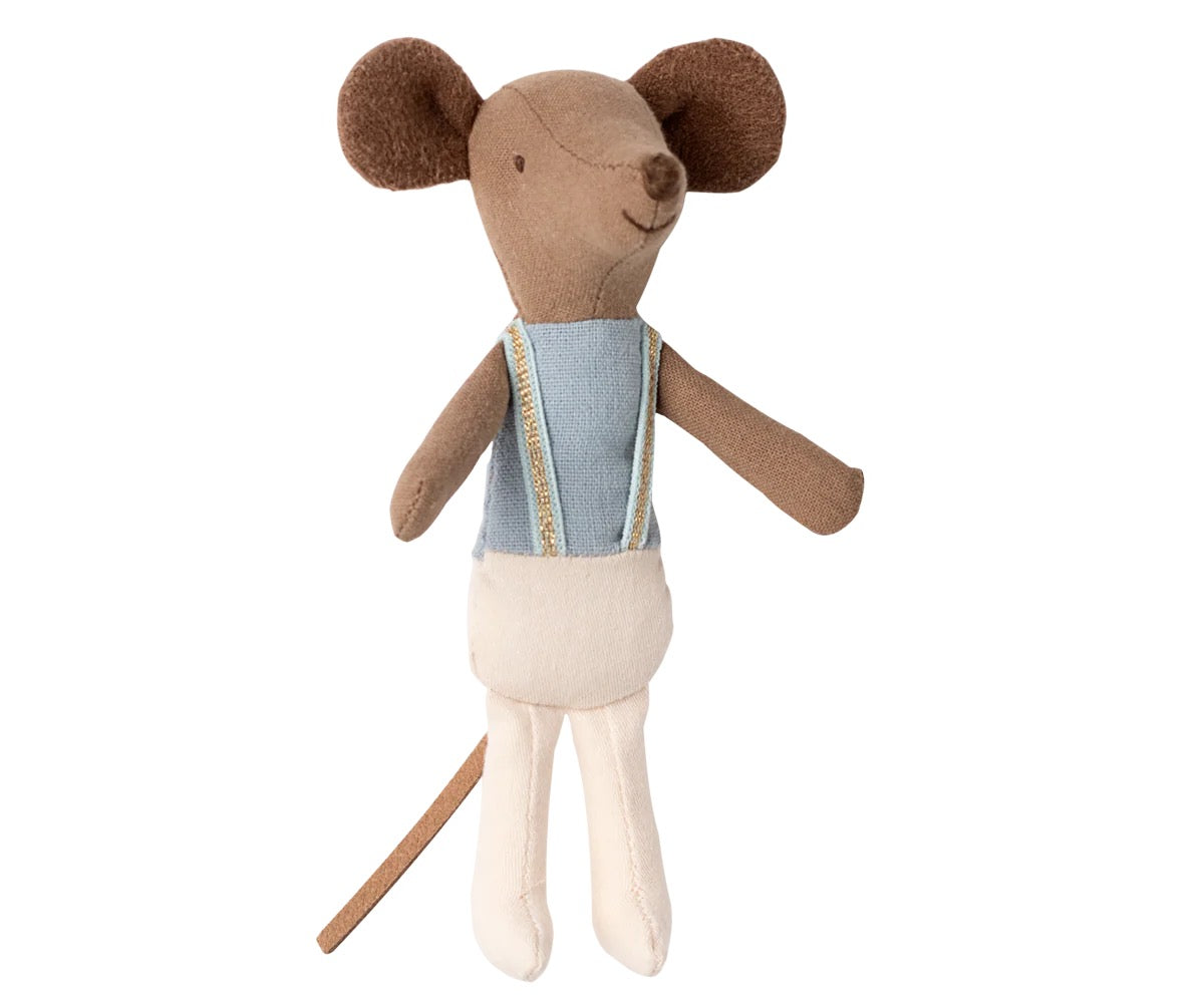 Ballet dancer mouse, Big brother