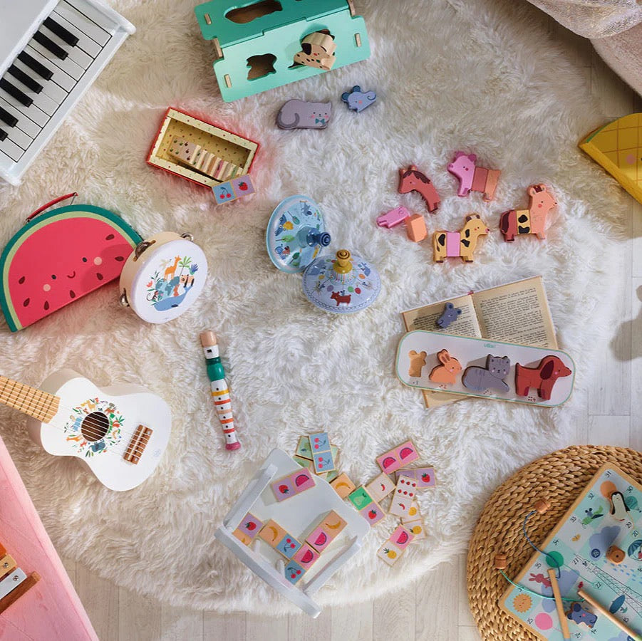 MUSIC SET BY SARAH BETZ