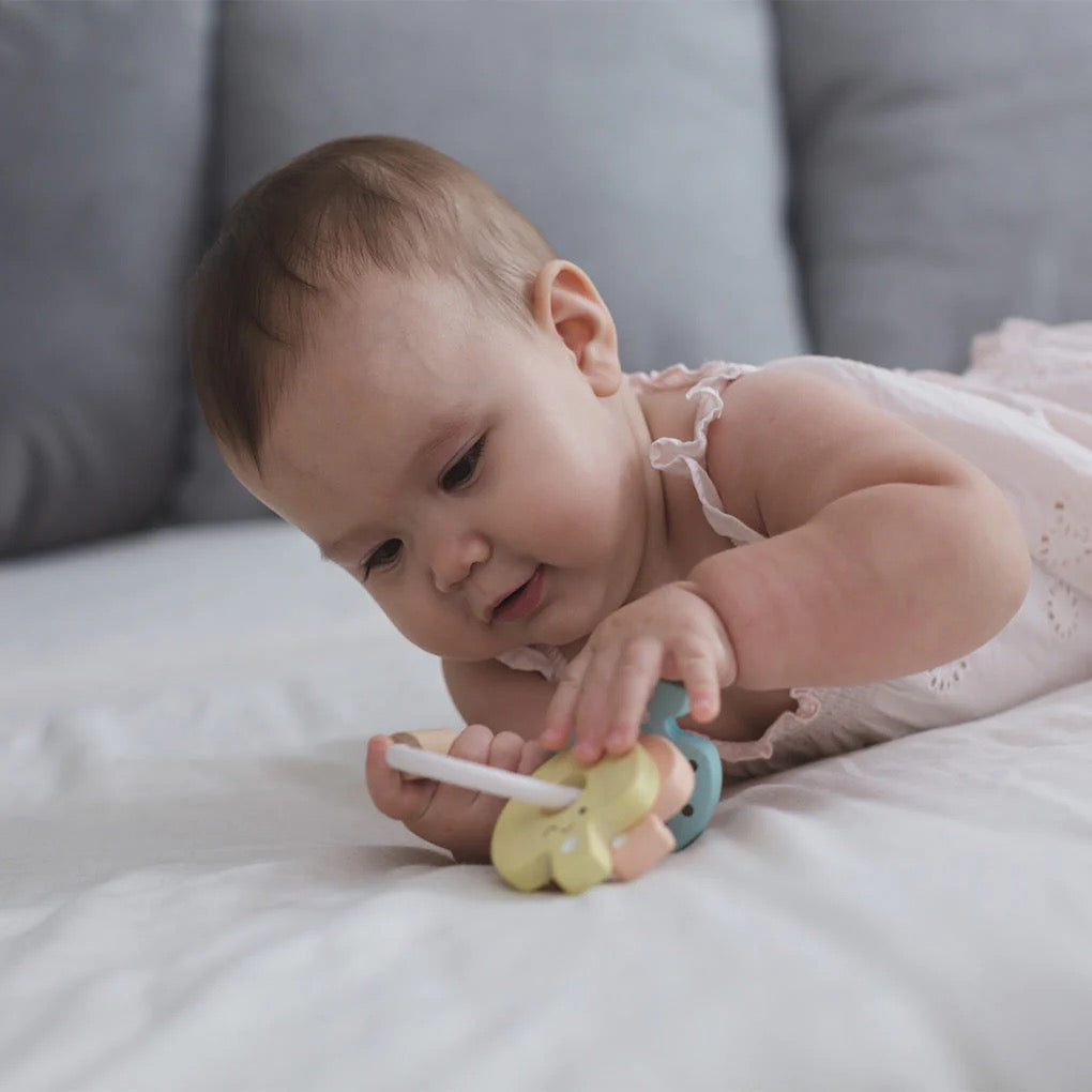 BABY KEY RATTLE - PASTEL