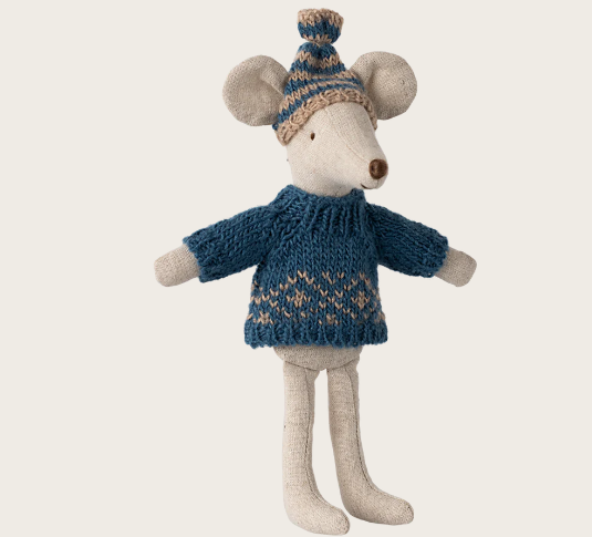 Knitted sweater and hat, Dad mouse