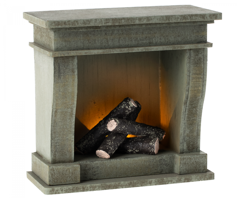 Miniature fireplace